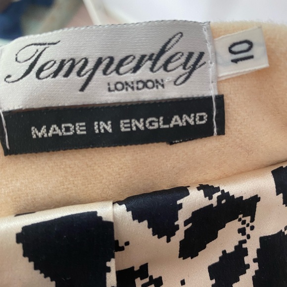 Cream Tempereley London Evening Coat - Picture 8 of 9